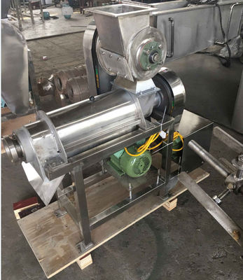 Automatically 1.1KW Fruit And Vegetable Pulper Fruit Juice Making Machine