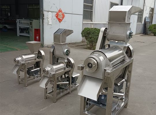 Compact 500kg Per Hour Fruit Juice Making Machine Screw Juicer Machine