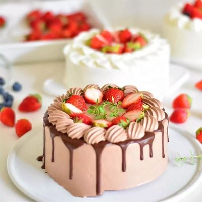 High speed round cake decorating machines cake icing machine