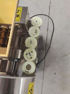 Mini bread pizza cake fully automatic dispenser dedicated to bakery