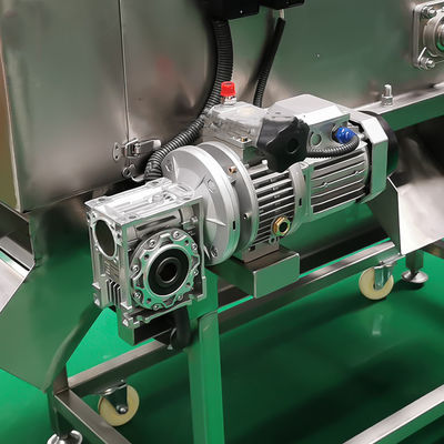 Tilapia Cutter Fish Processing Machine / Equipment Fish Head Tail Removal